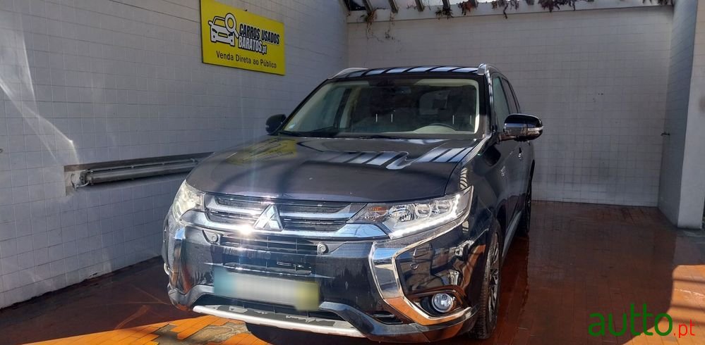 2016' Mitsubishi Outlander 2.0 Intense Navi photo #1