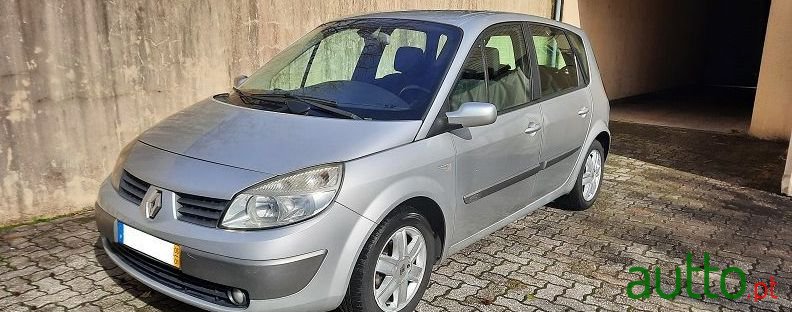 2005' Renault Scenic photo #1