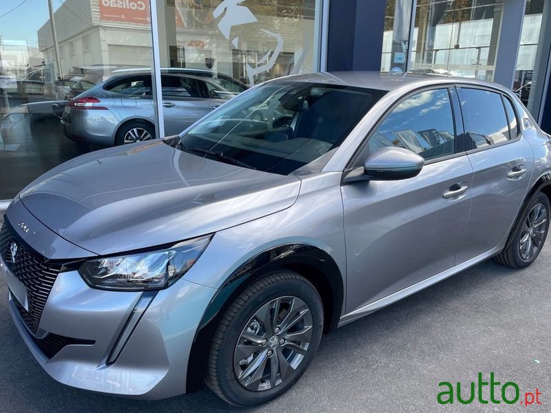 2023' Peugeot e-208 photo #1