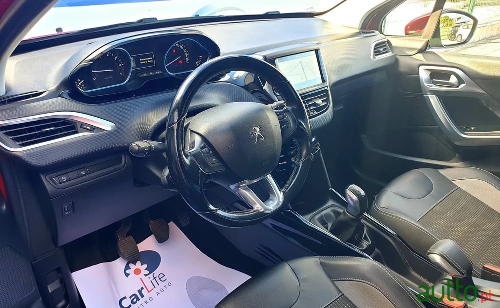 2018' Peugeot 2008 photo #6