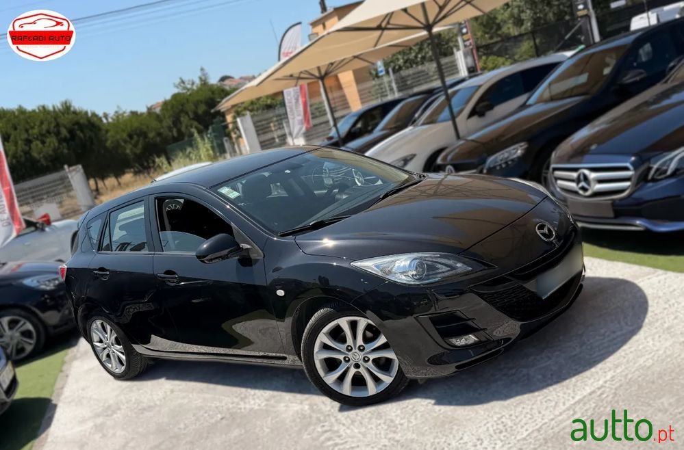 2009' Mazda 3 Hatchback photo #2
