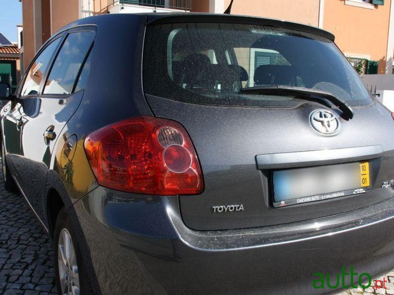 2010' Toyota Auris Gold Edition Dpf photo #3