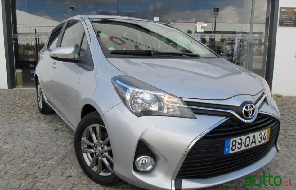 2015' Toyota Yaris photo #1