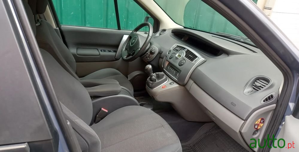 2007' Renault Scenic photo #6