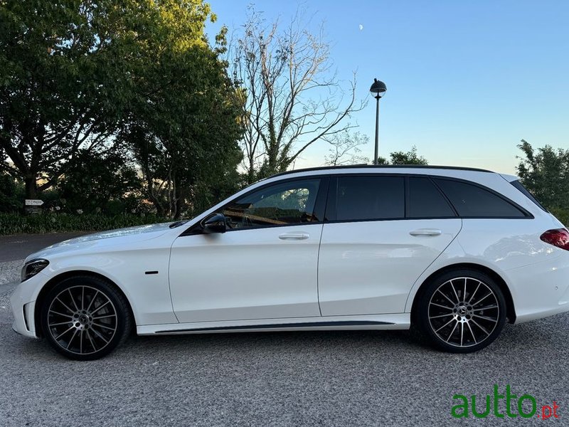 2020' Mercedes-Benz Classe C De Amg Line photo #5