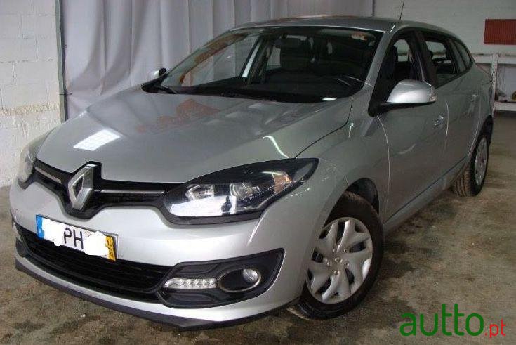 2014' Renault Megane Sport Tourer photo #3