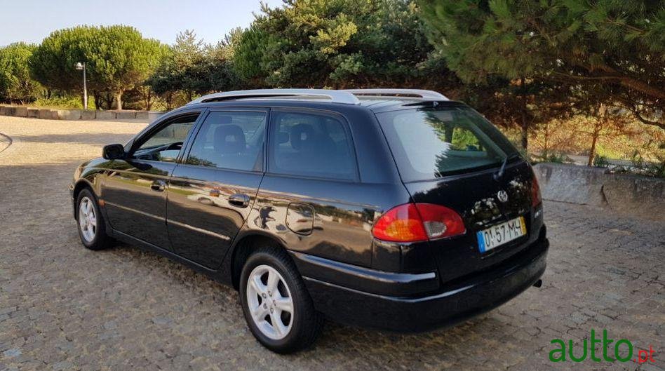 1998' Toyota Avensis photo #4