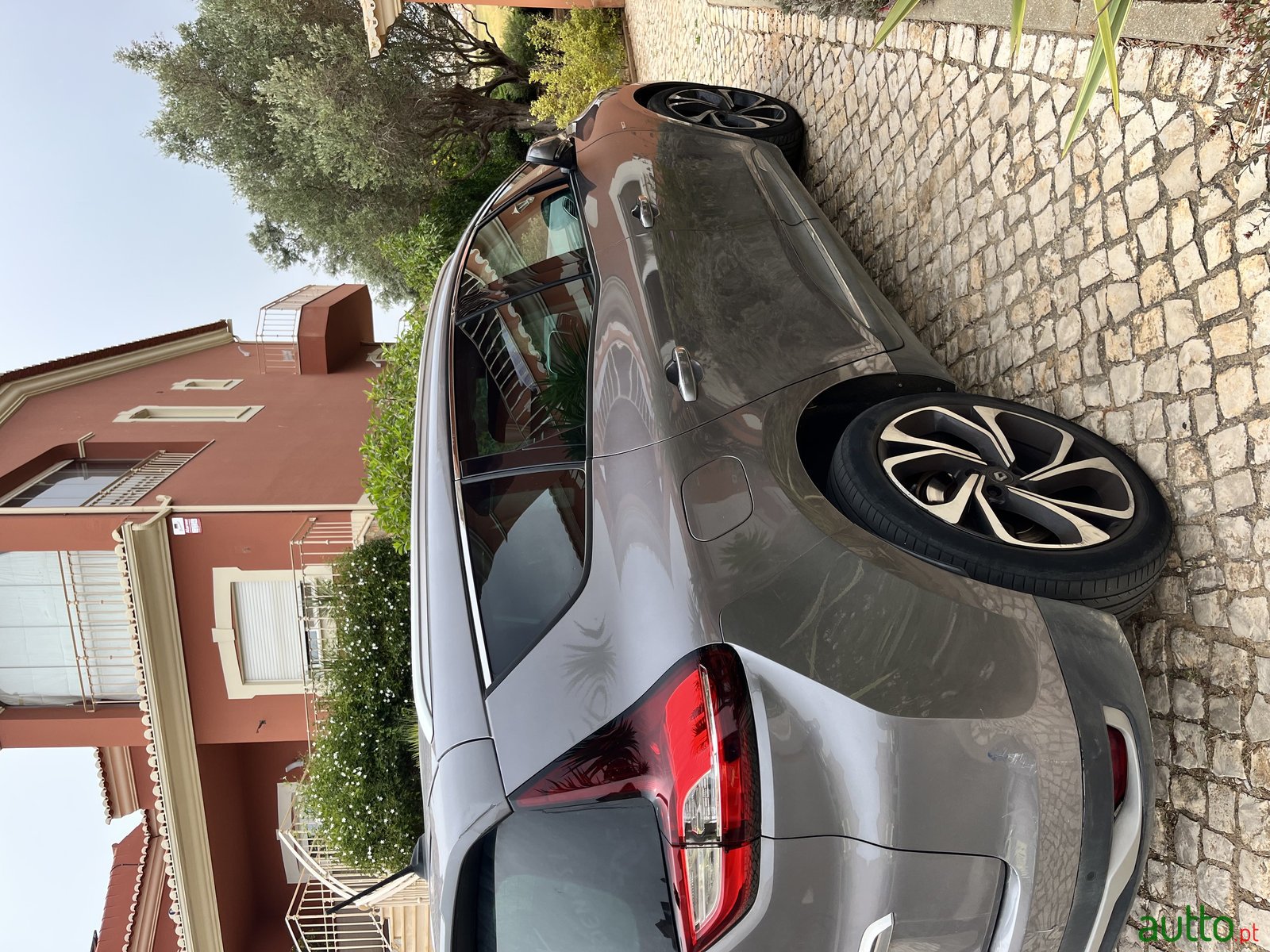 2017' Renault Grand Scenic Bose Edition photo #4