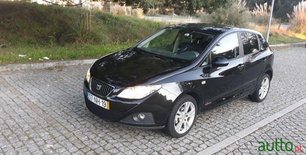 2012' SEAT Ibiza photo #3