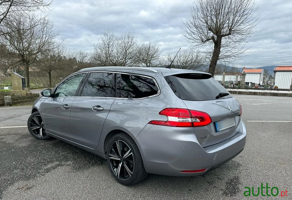 2021' Peugeot 308 Sw photo #5