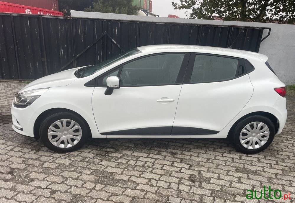 2017' Renault Clio Energy photo #4