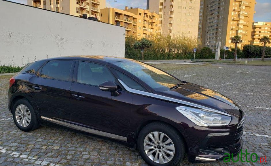 2014' Citroen DS5 photo #4