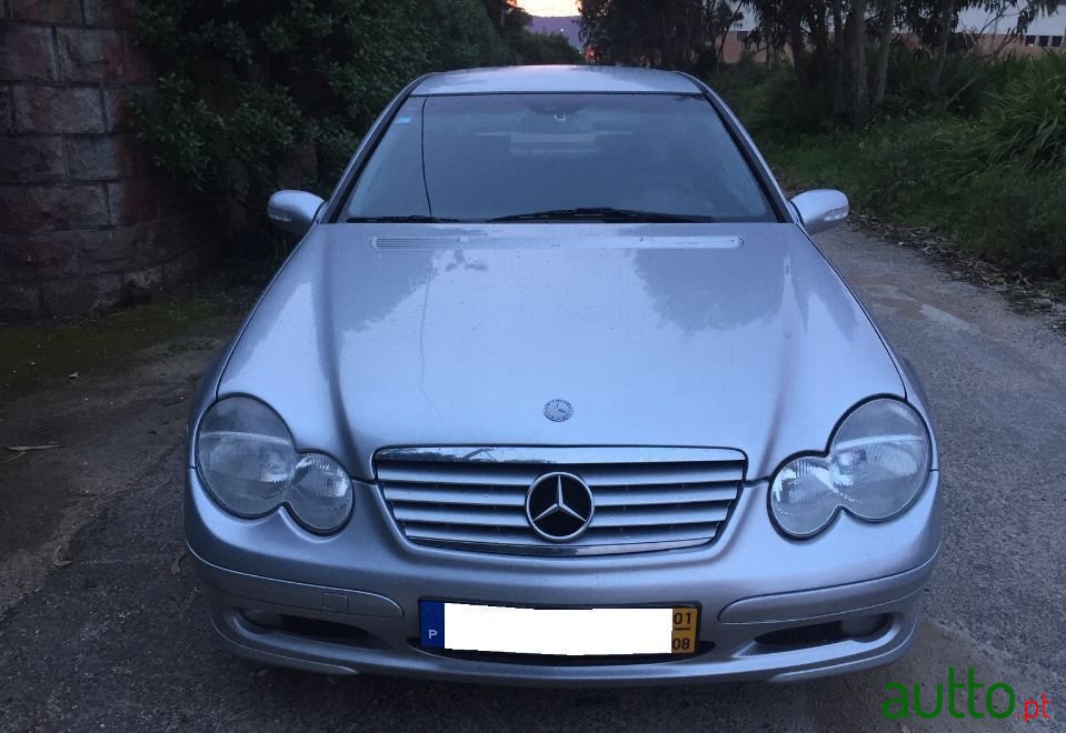 2001' Mercedes-Benz C-180 photo #2