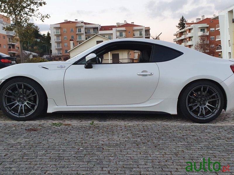 2013' Toyota GT86 photo #3