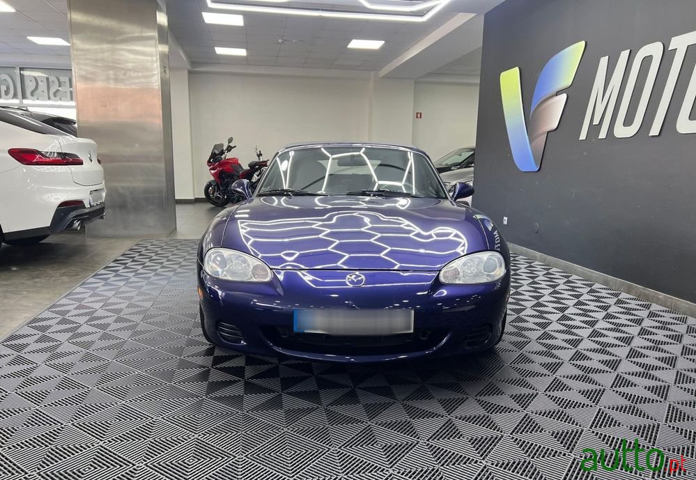 2004' Mazda MX-5 photo #2