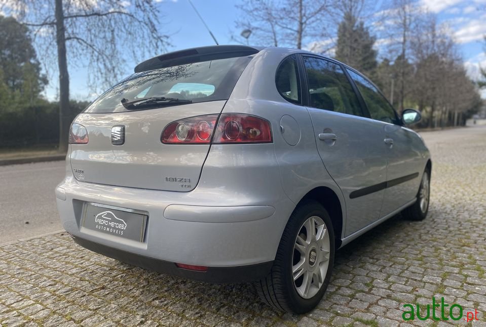 2003' SEAT Ibiza photo #4