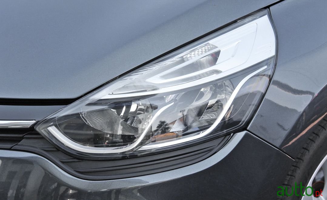 2018' Renault Clio photo #6