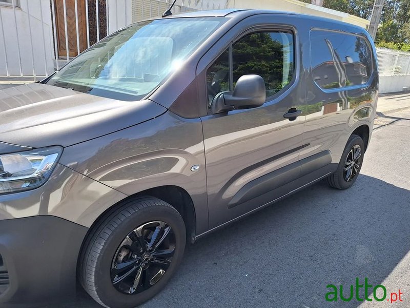 2022' Citroen Berlingo 1.5 Bluehdi M Live photo #3