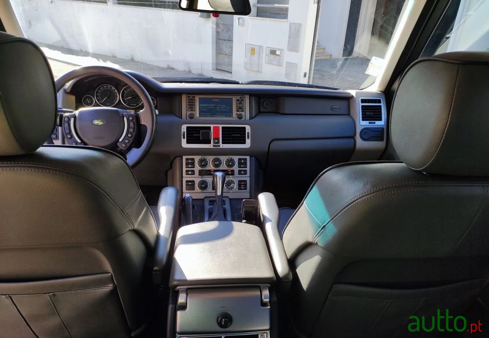 2003' Land Rover Range Rover 3.0 Td6 Hse photo #2