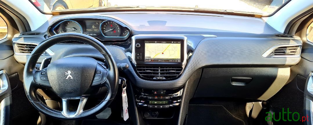 2018' Peugeot 2008 photo #4