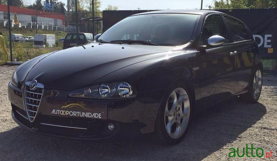 2007' Alfa Romeo 147 Q2 photo #1