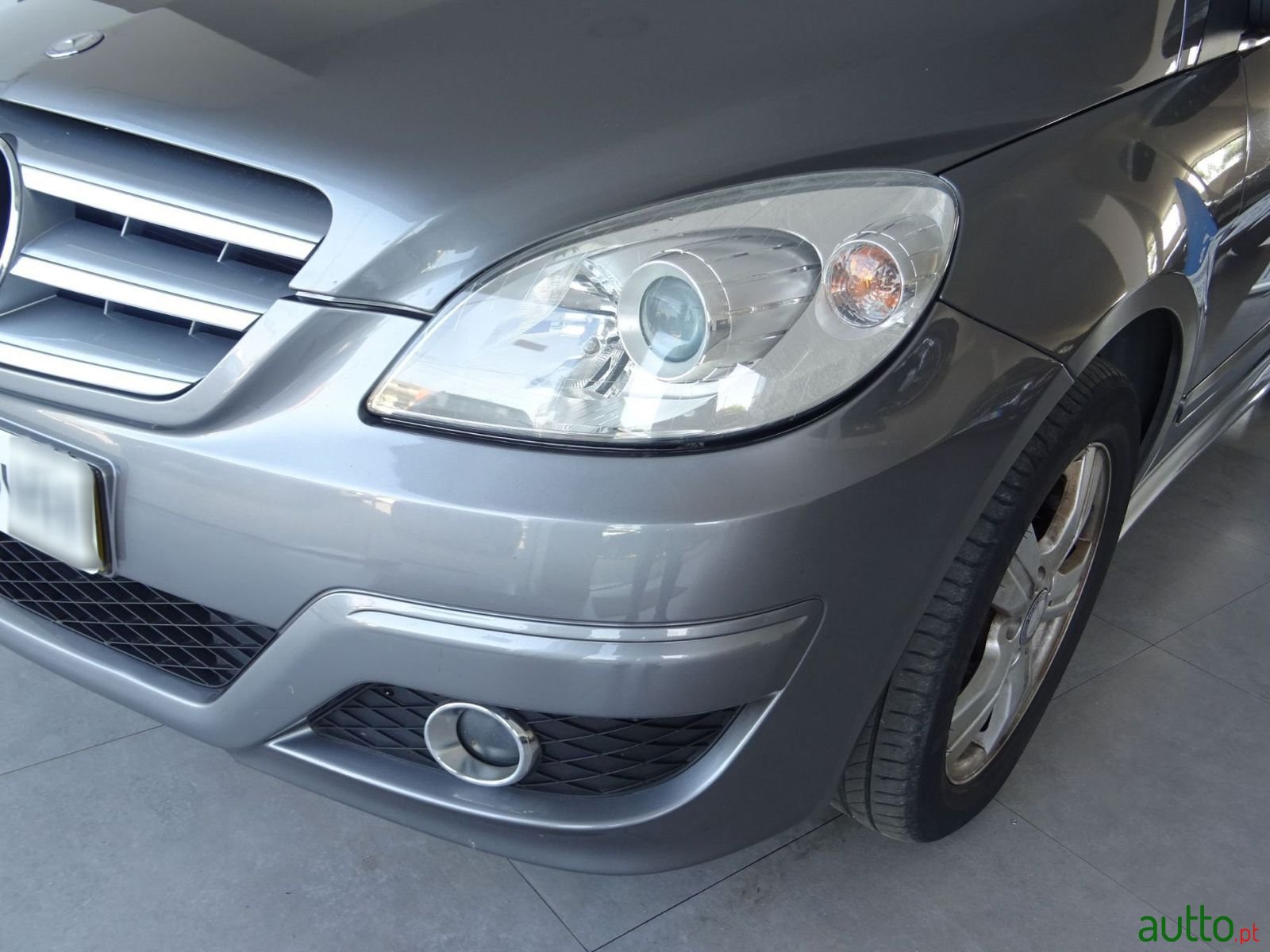 2009' Mercedes-Benz B-180 photo #5