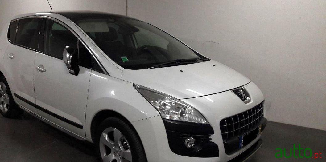 2013' Peugeot 3008 photo #3