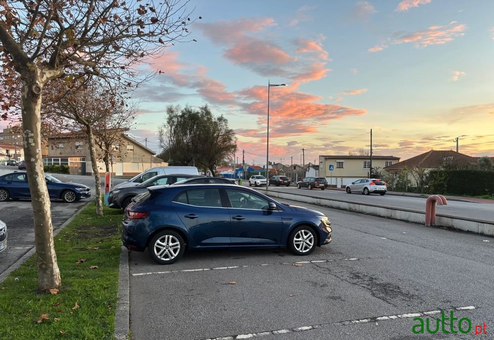 2016' Renault Megane 1.5 Dci Zen Eco photo #6