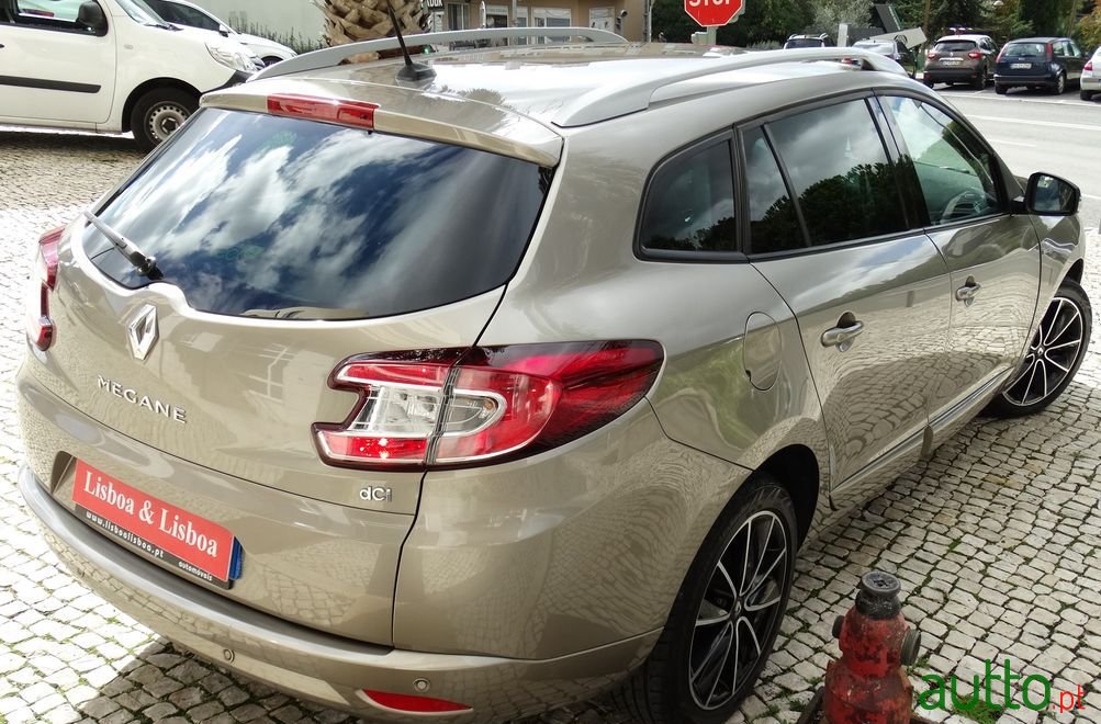 2013' Renault Megane Sport Tourer photo #3