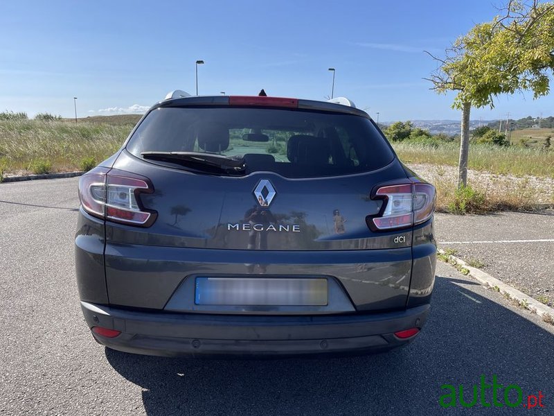 2010' Renault Mégane Sport Tourer photo #5