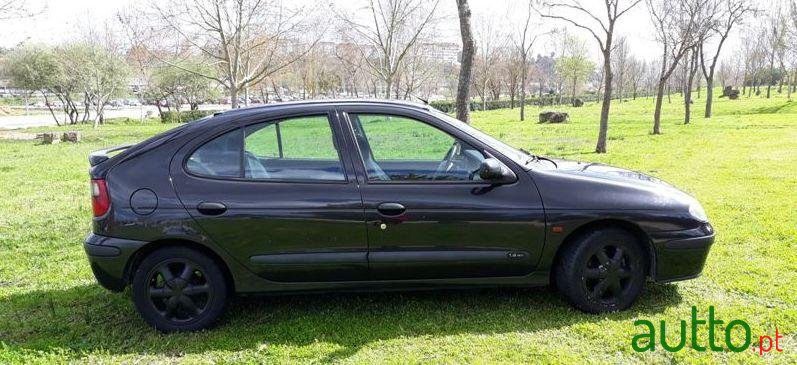 2000' Renault Megane 1.4 photo #1
