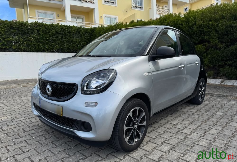 2017' Smart Forfour photo #1