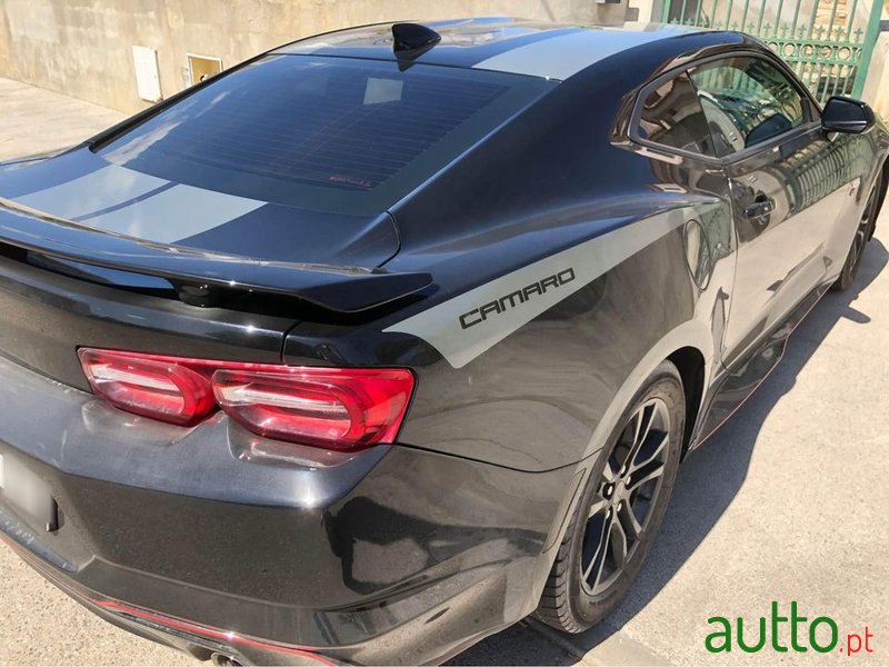2019' Chevrolet Camaro photo #4