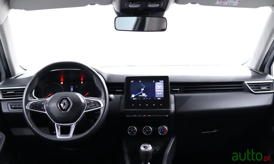 2020' Renault Clio photo #5