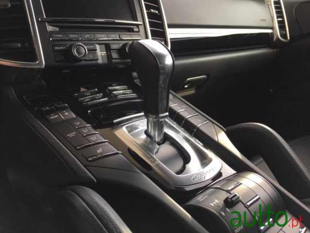 2013' Porsche Cayenne photo #5