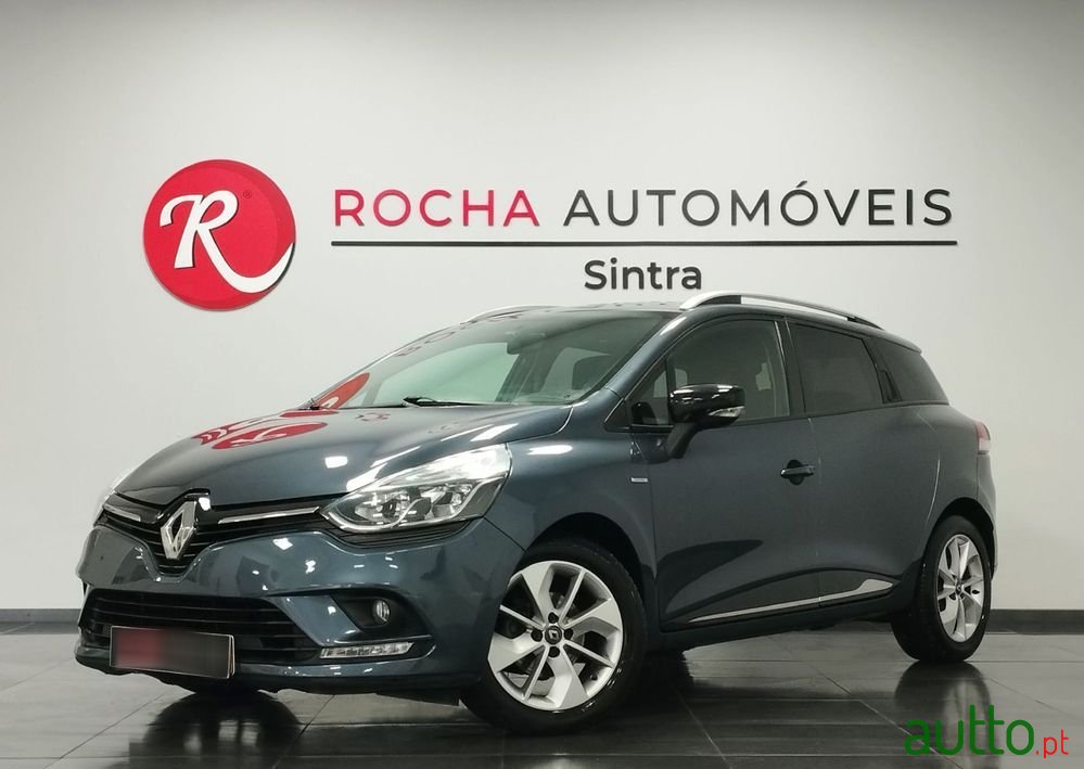 2018' Renault Clio Sport Tourer photo #1
