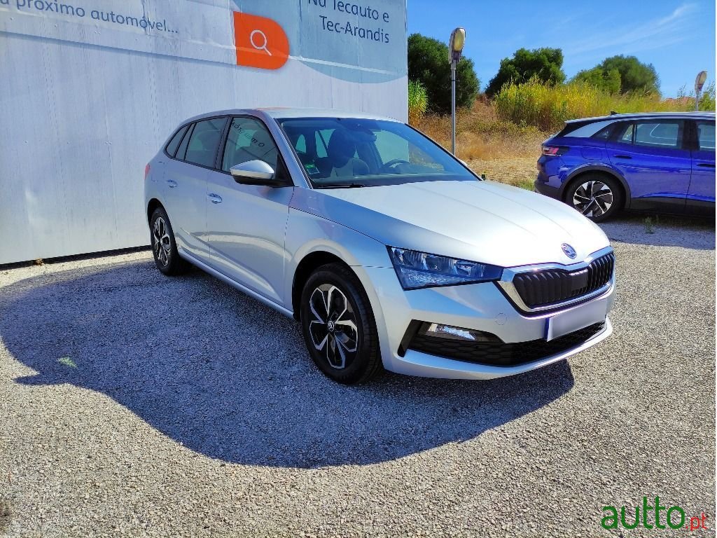 2023' Skoda Scala photo #5
