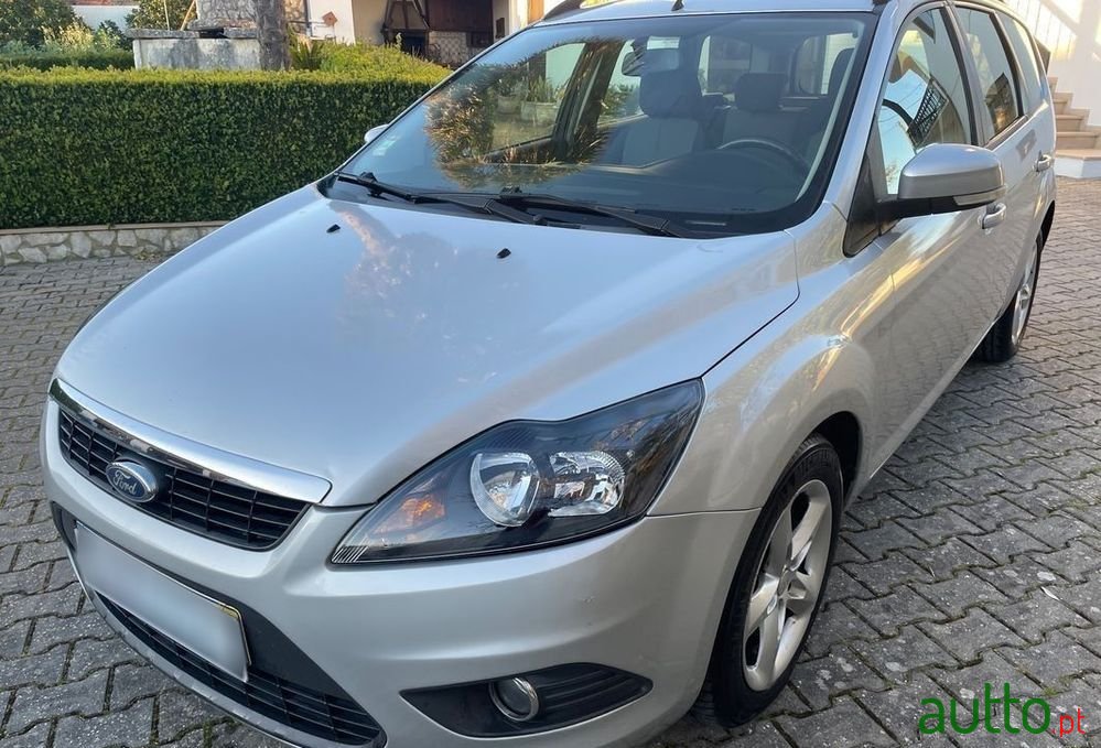 2008' Ford Focus Sw photo #2