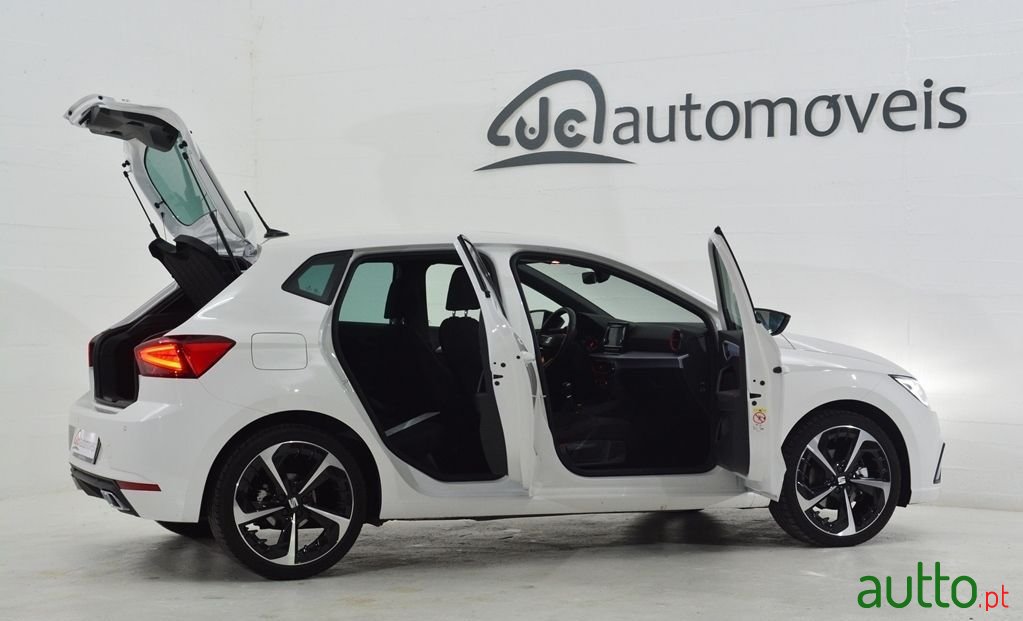 2021' SEAT Ibiza photo #5