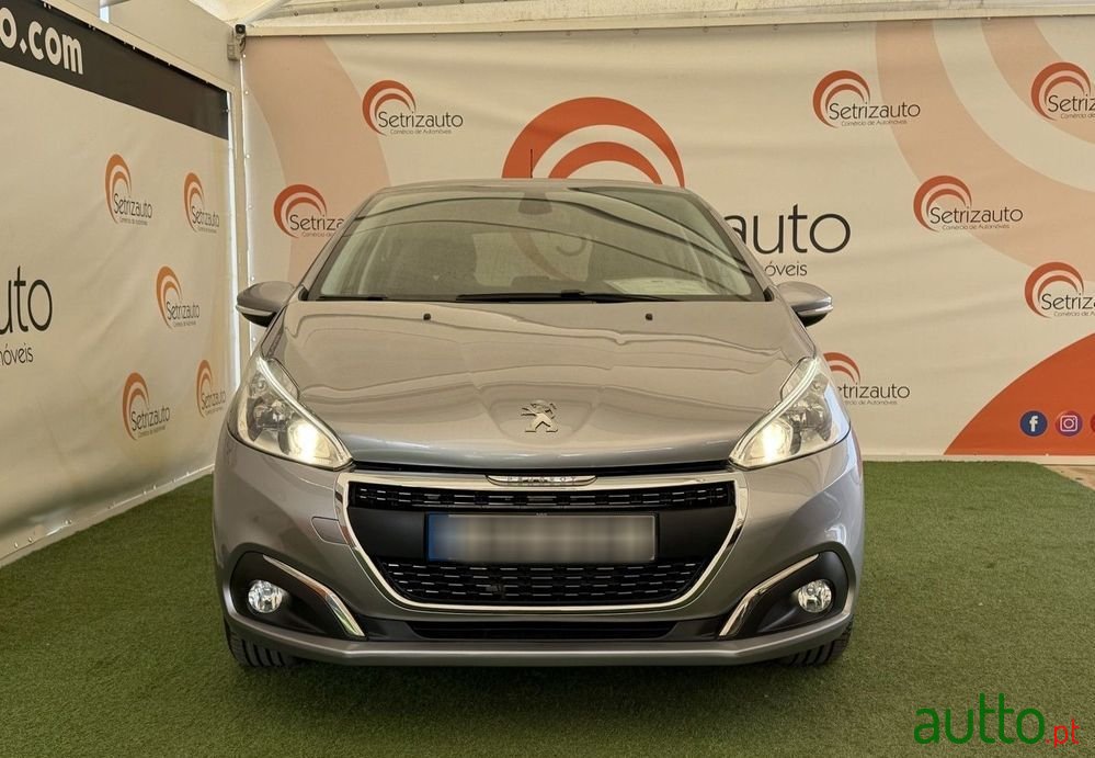 2019' Peugeot 208 photo #3