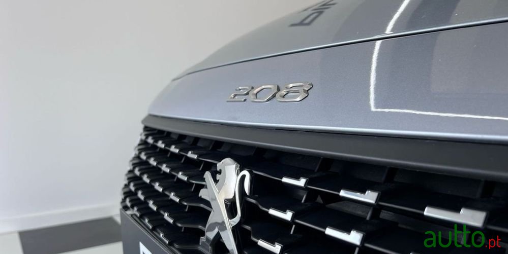 2022' Peugeot 208 photo #3