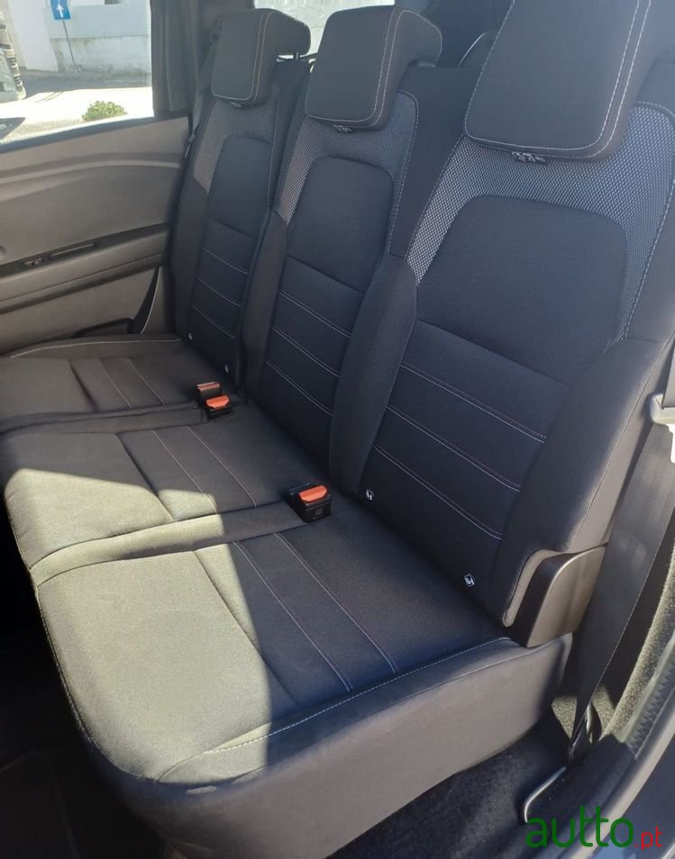 2023' Dacia Jogger photo #4