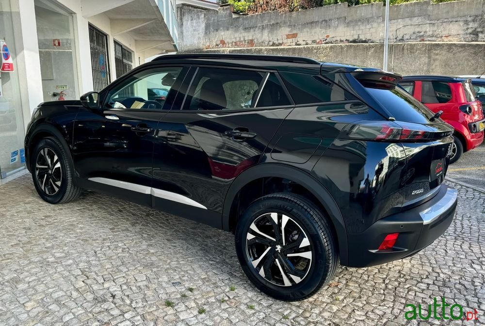 2020' Peugeot 2008 1.5 Bluehdi Allure photo #6