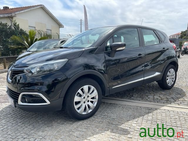 2017' Renault Captur photo #2