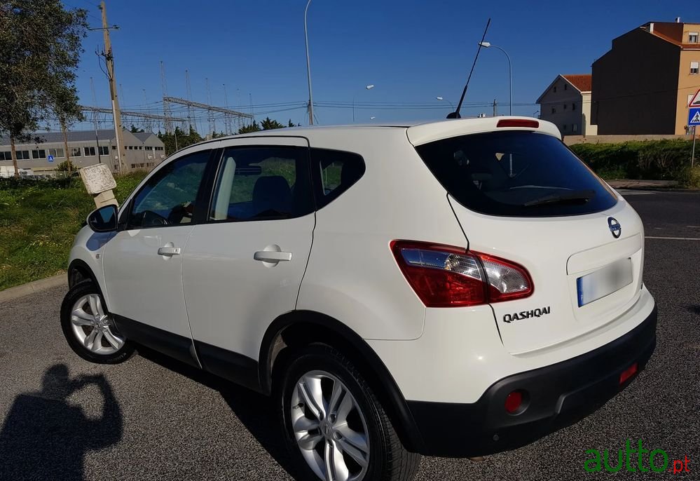 2012' Nissan Qashqai photo #3