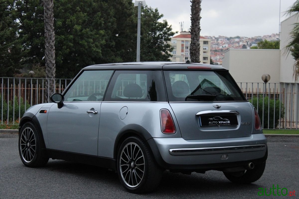 2003' MINI Cooper photo #5