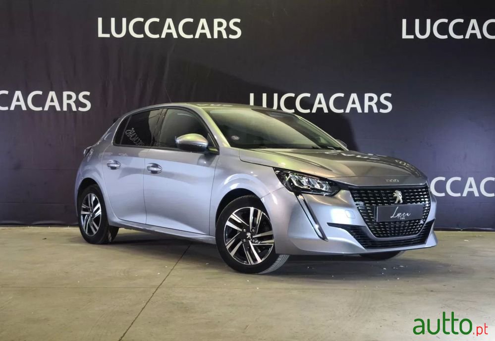 2021' Peugeot 208 photo #2
