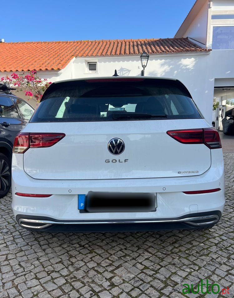 2022' Volkswagen Golf photo #2