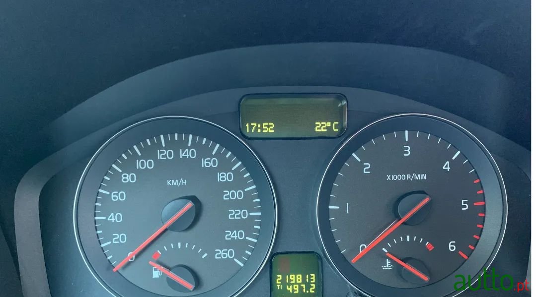 2011' Volvo C30 photo #6