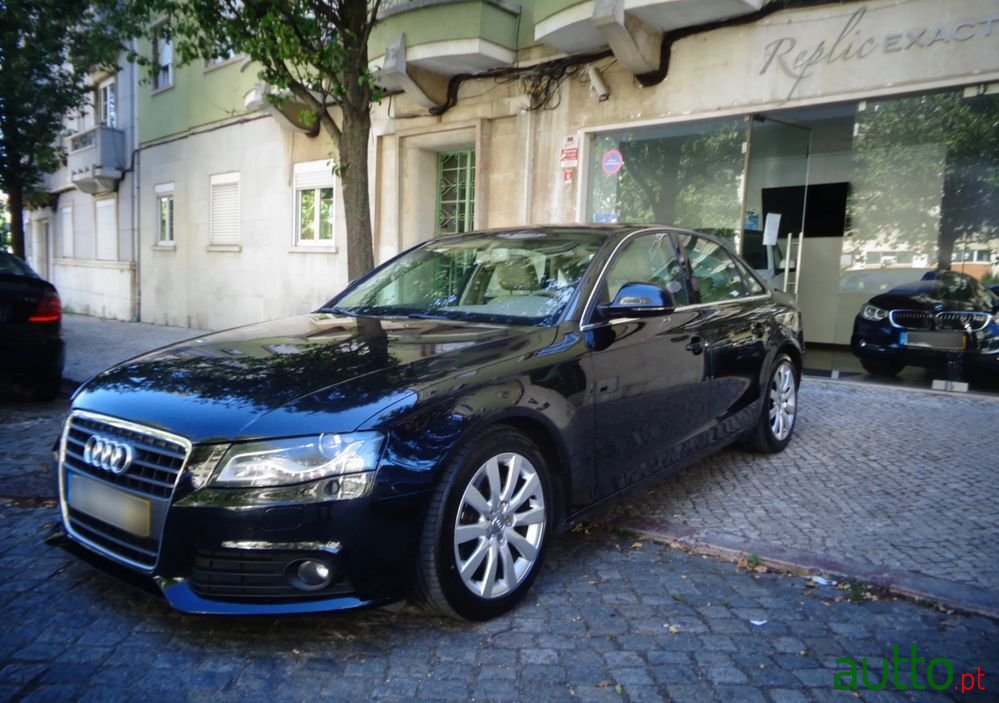 2009' Audi A4 2.0 Tdi Sport photo #1